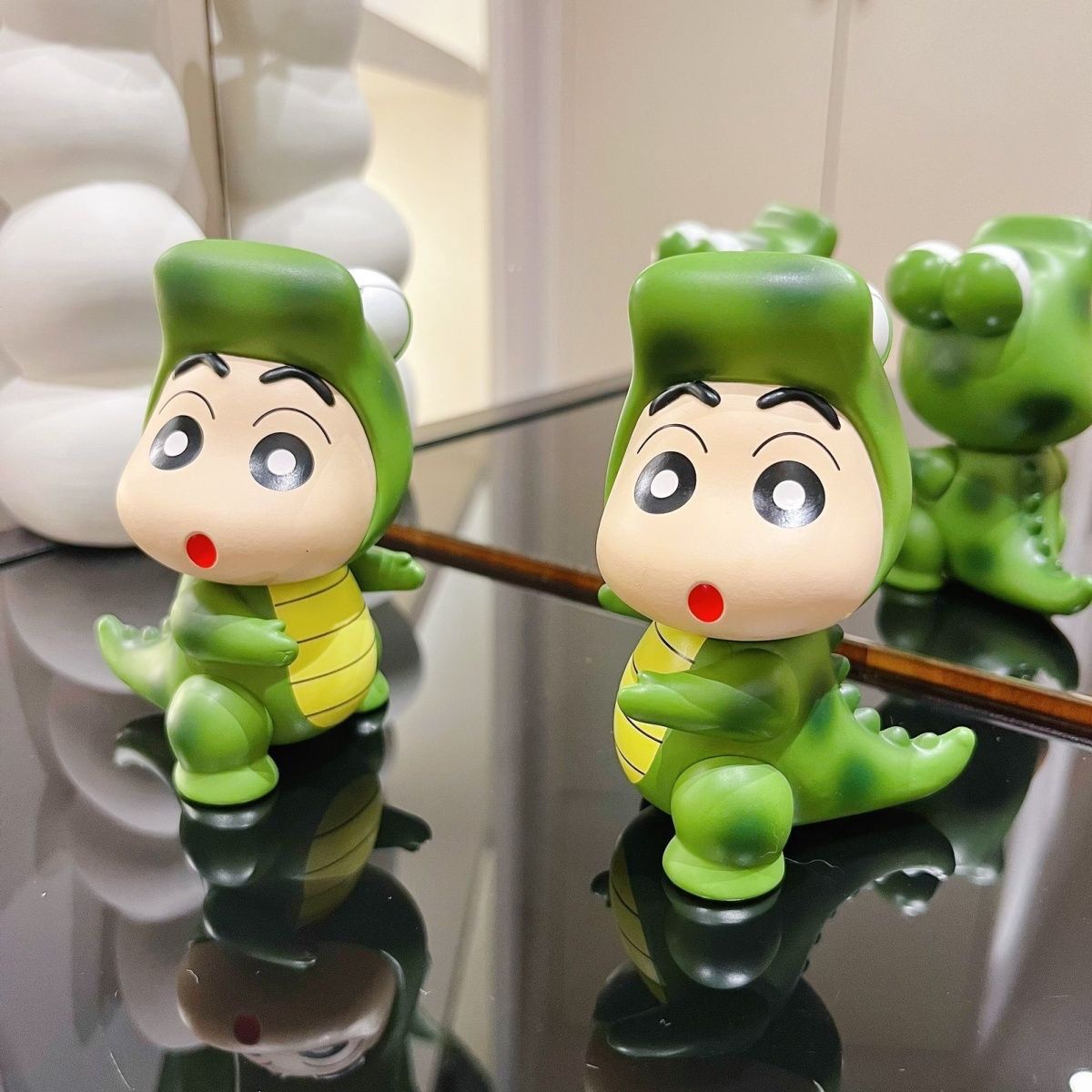 Crayon Shin-chan figurine in a - Event Supplies recension och pris